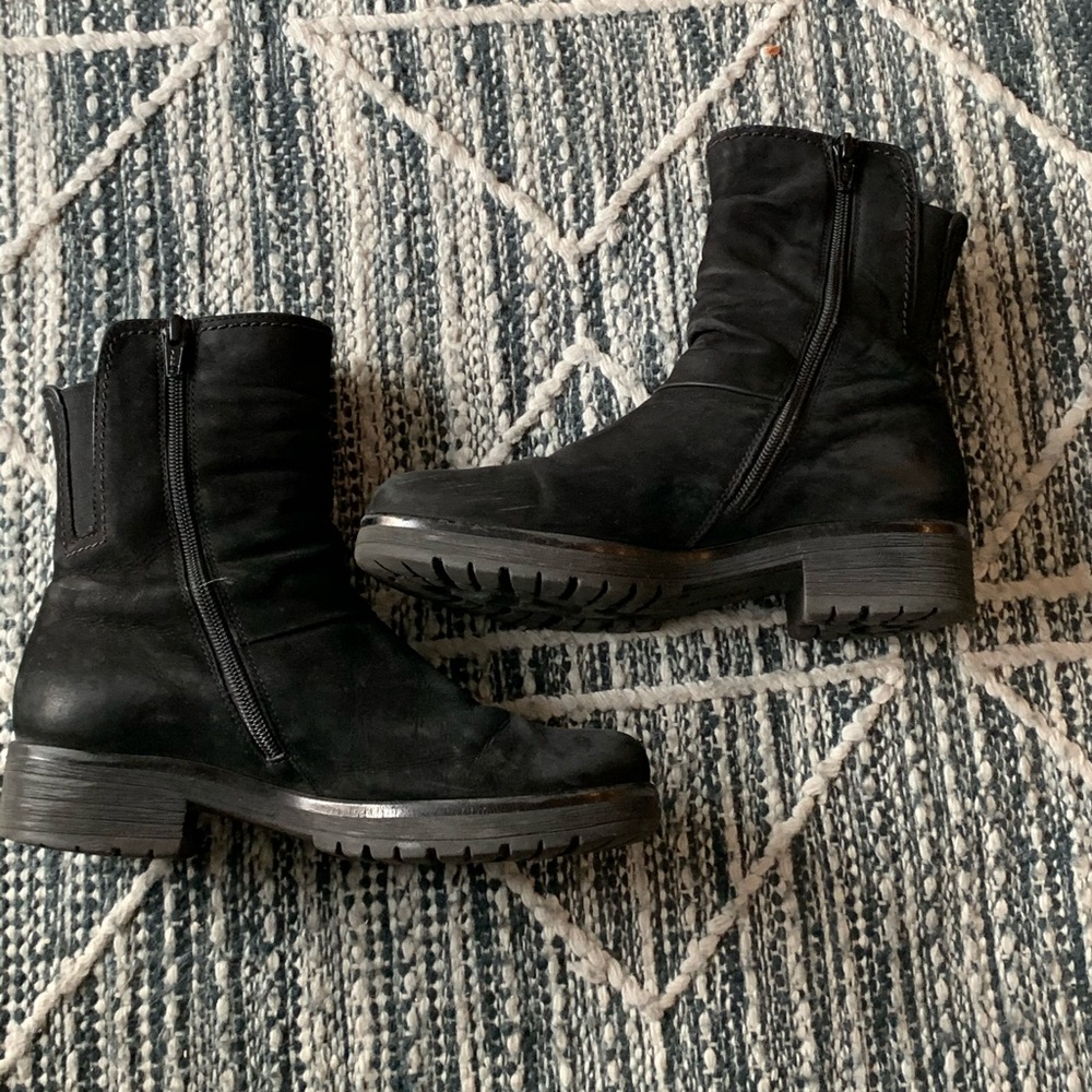 Women’s Gabor black ankle booties